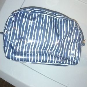 ESTEE lauder blue waterproof make-up bag